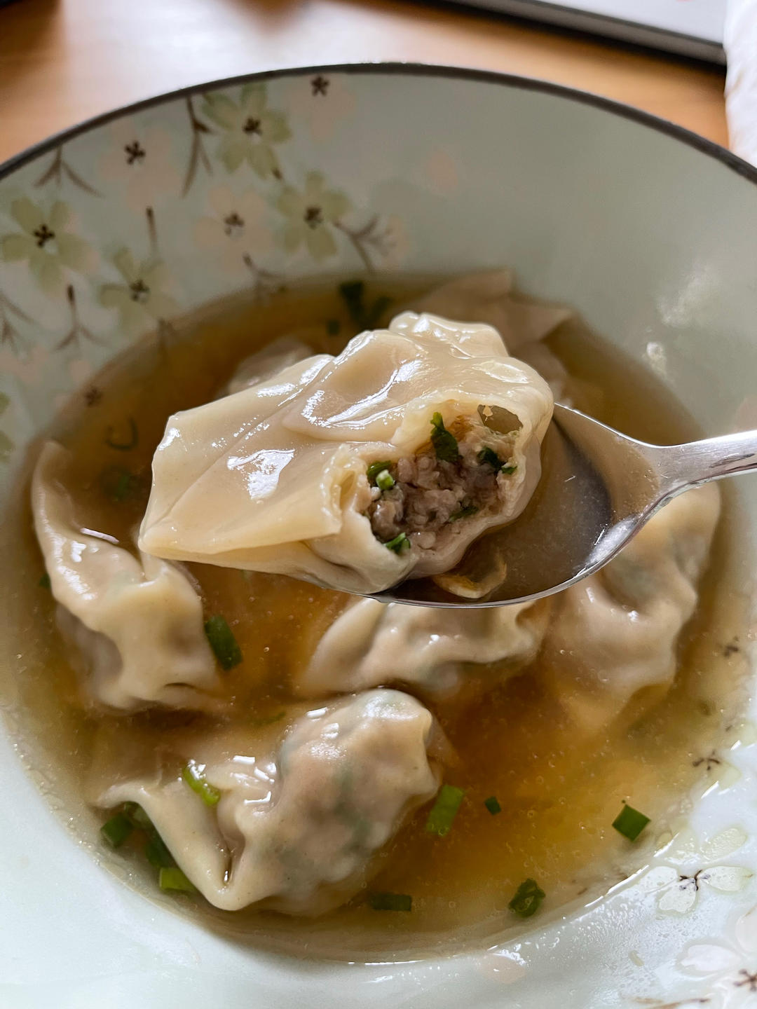 上海荠菜大馄饨