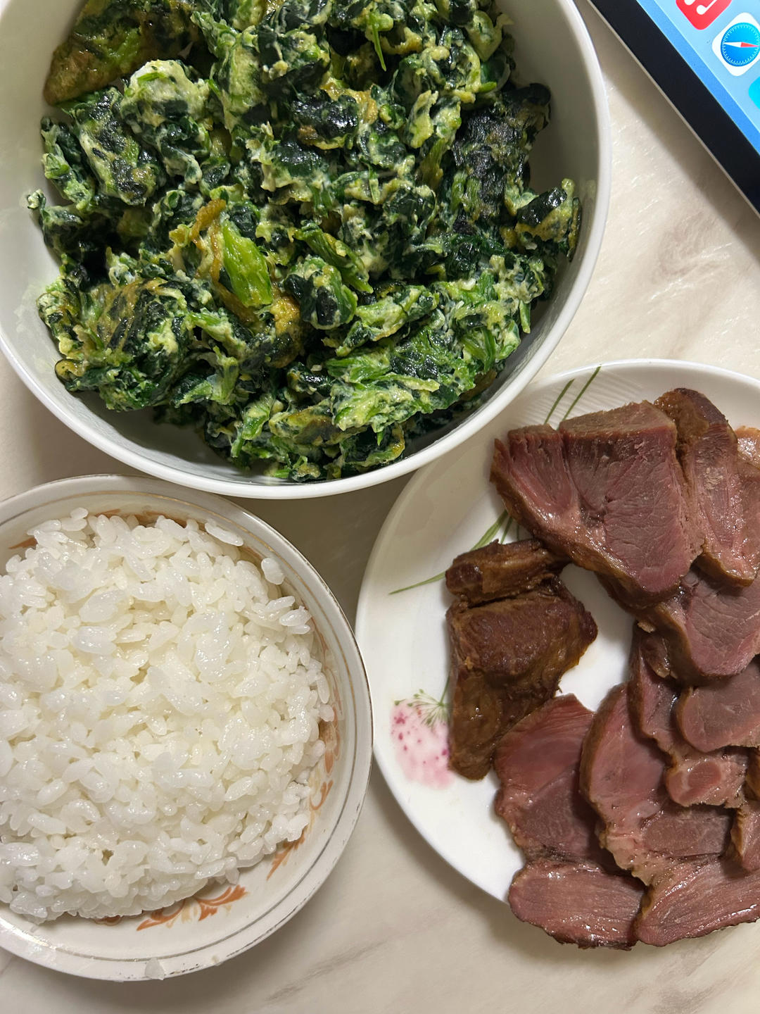 菠菜炒鸡蛋