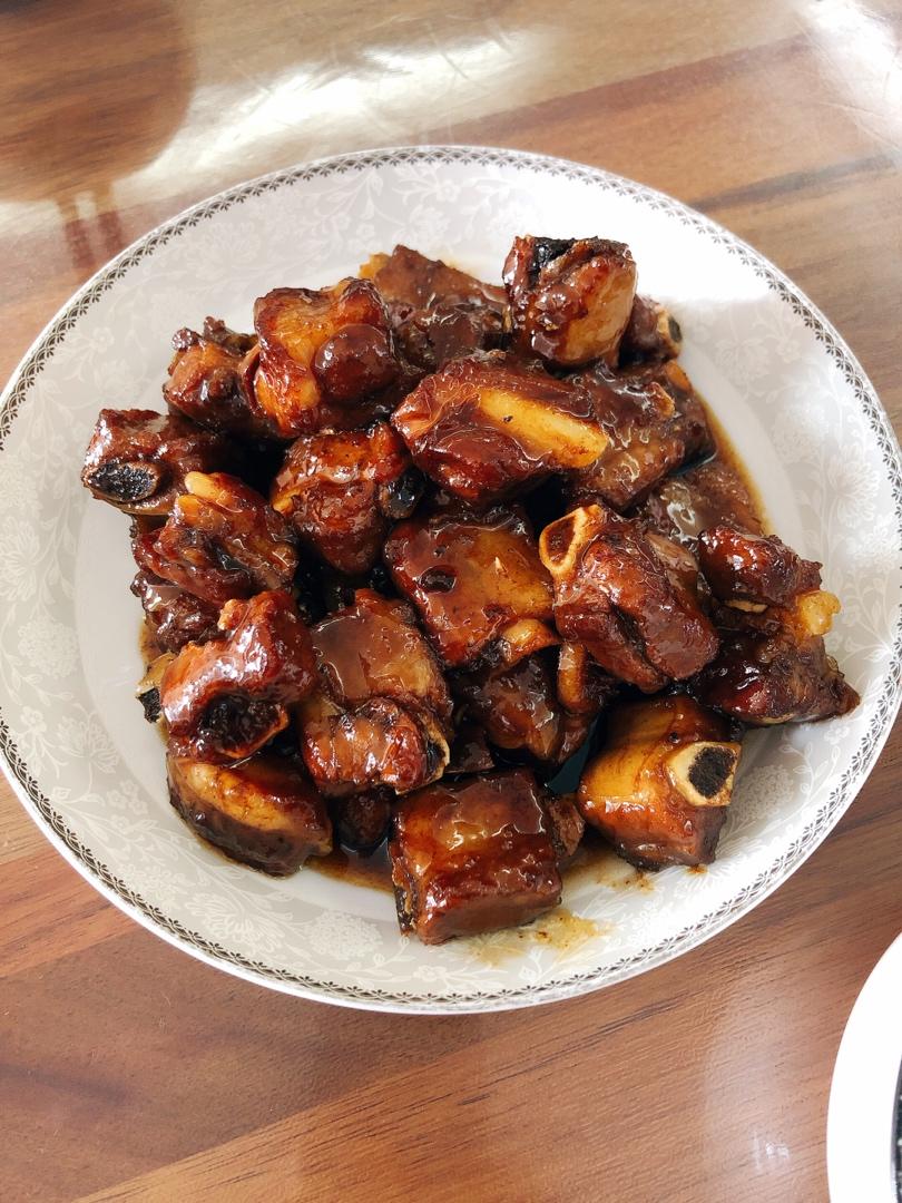 最简单最好吃的红烧排骨