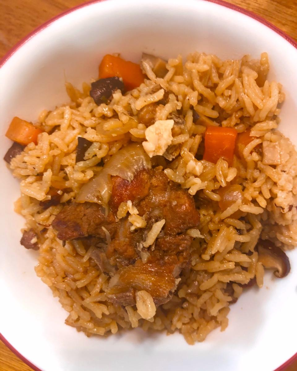 喷香排骨焖饭（爆好吃）