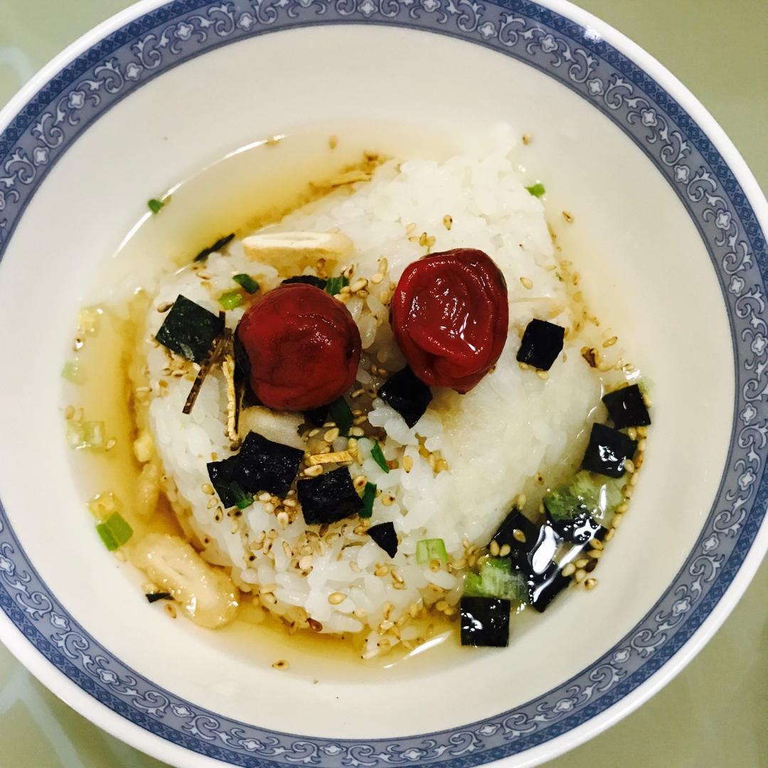 梅子茶泡饭