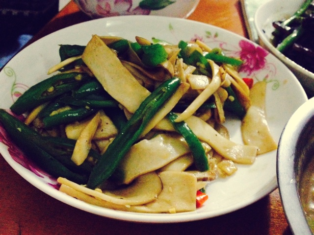青椒素炒杏鲍菇