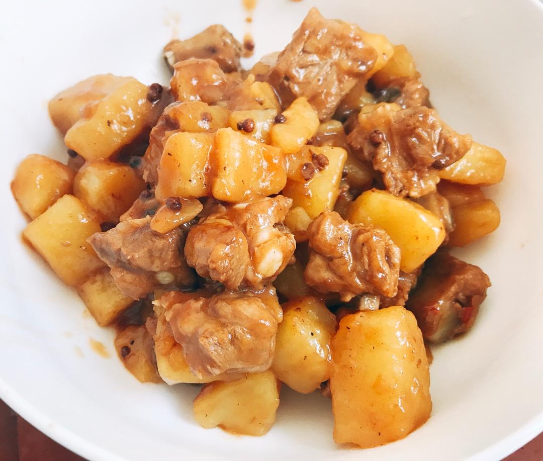 土豆烧排骨