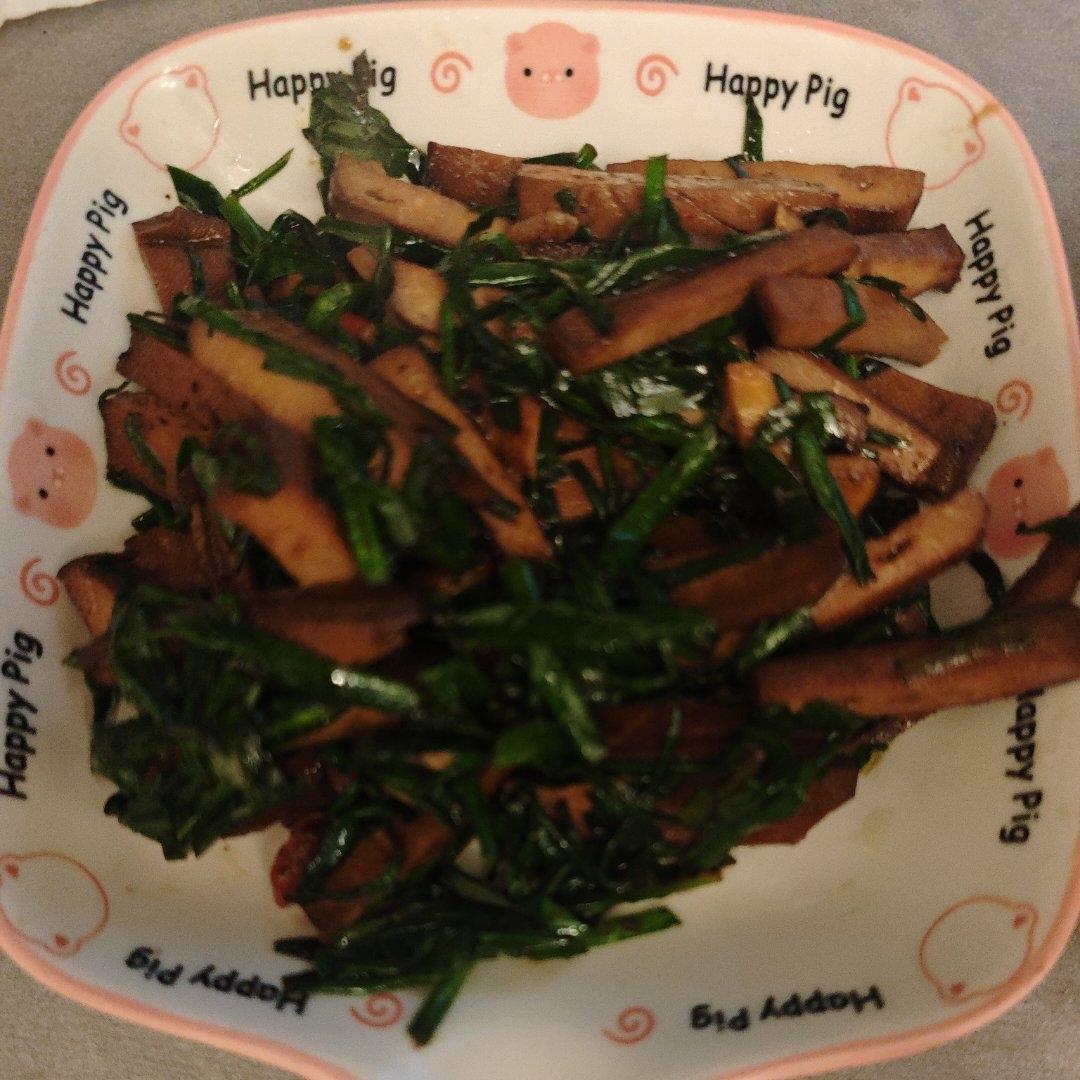 韭菜炒香干/豆干