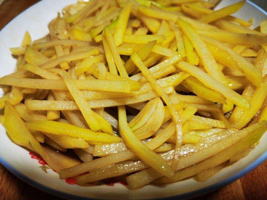 在家也能做出馆子味儿的醋溜/炝炒/酸辣土豆丝（就是那道看似简单，实则步步玄机的土豆丝）