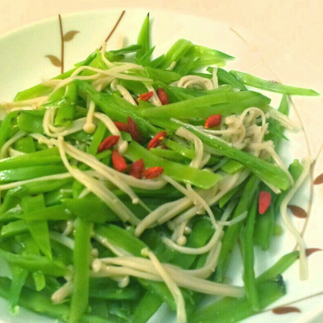 荷兰豆拌金针菇