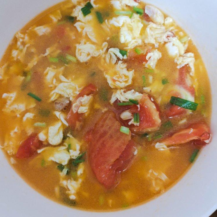 华丽皮草做的西红柿鸡蛋肉丝汤