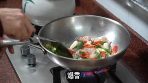 潮汕咸肉炒包菜的做法 步骤6