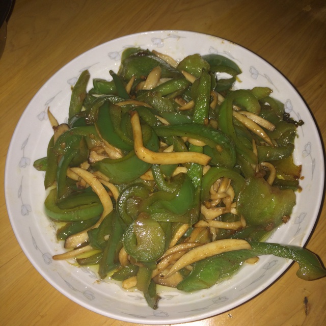 青椒素炒杏鲍菇