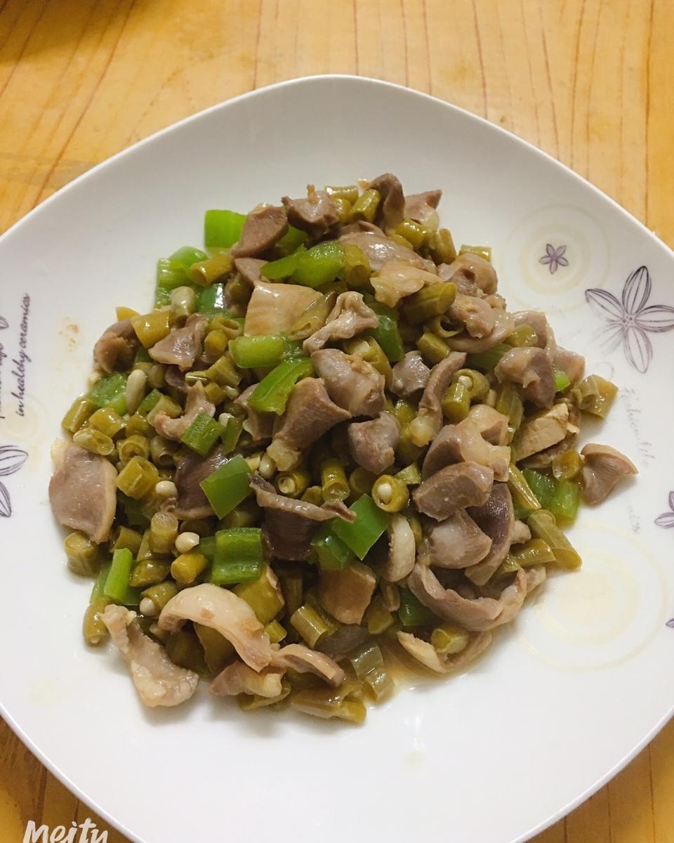 酸辣鸡杂