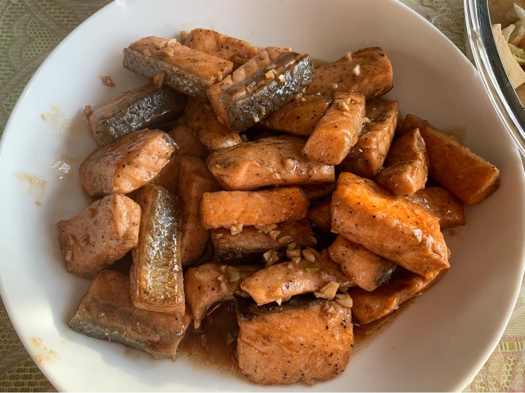 酱烧三文鱼