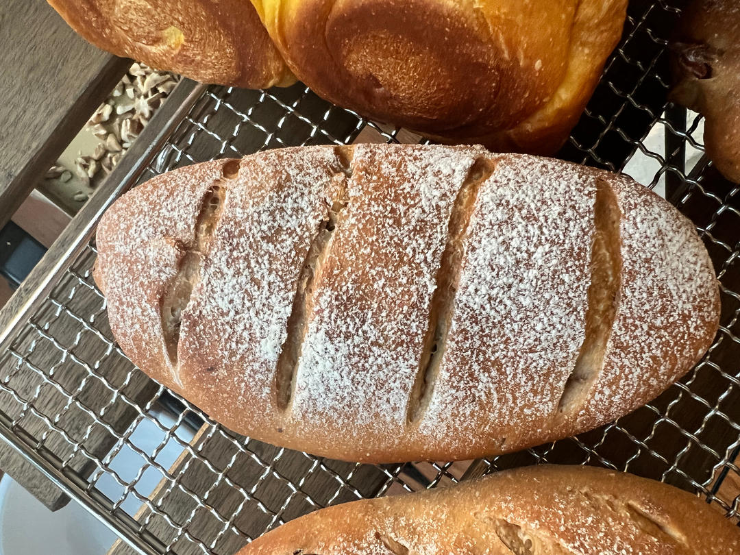 全麦黑糖红枣核桃软欧