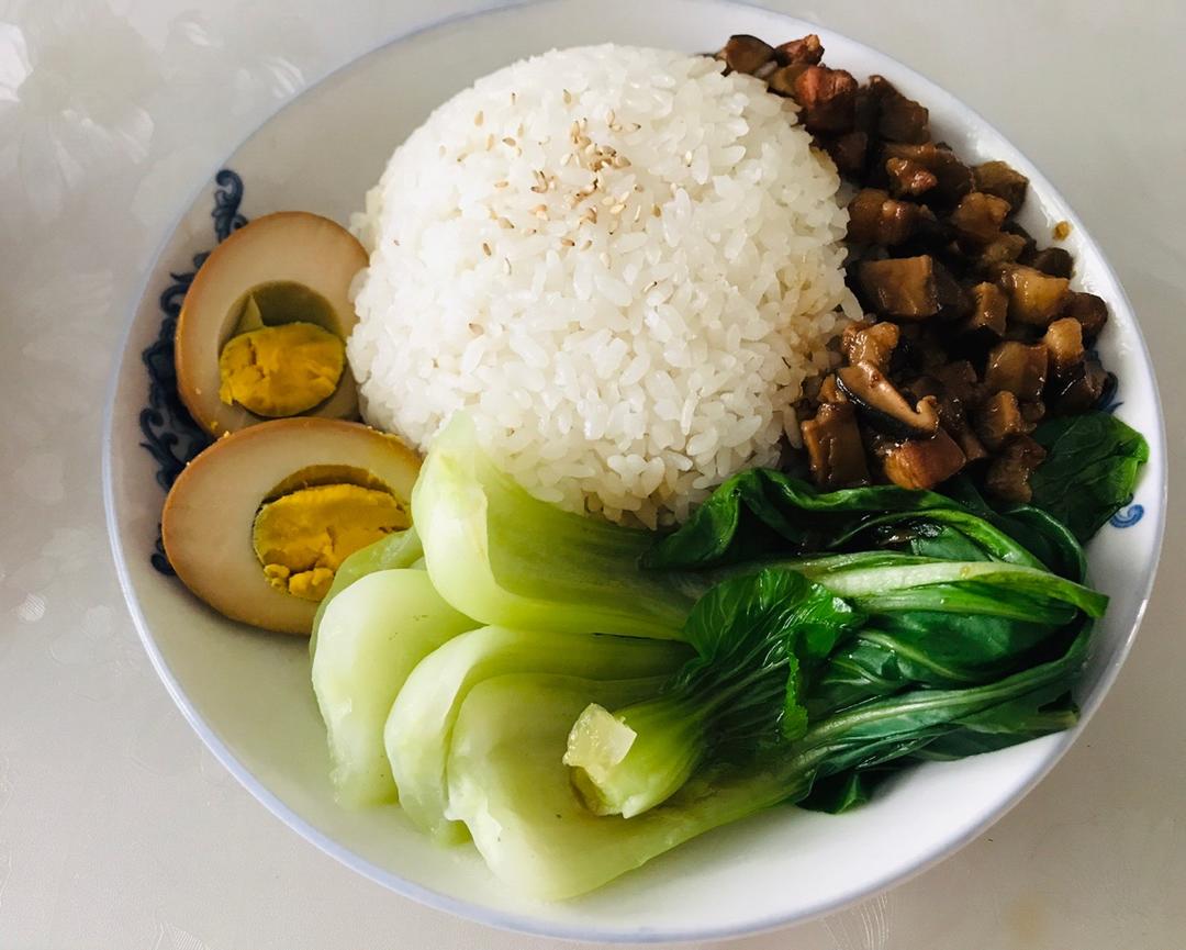 好吃到停不下来的卤肉饭