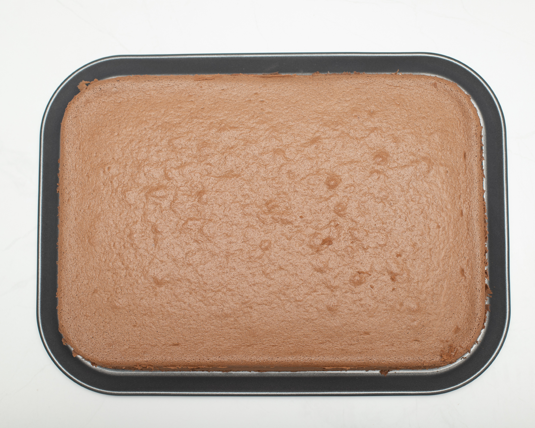 百吃不腻的：奥利奥咸奶油蛋糕卷！的做法 步骤13
