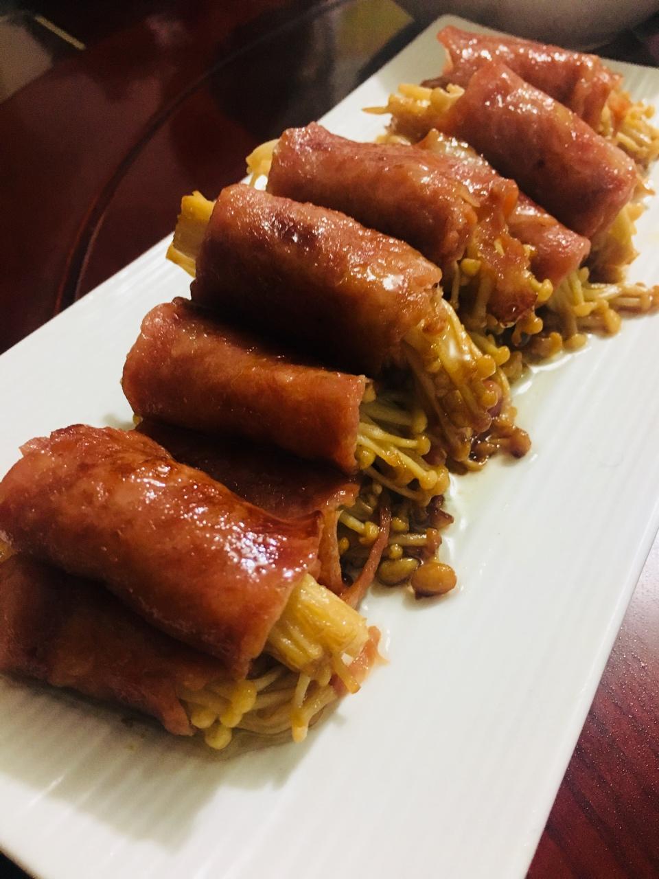 香煎培根金针菇卷
