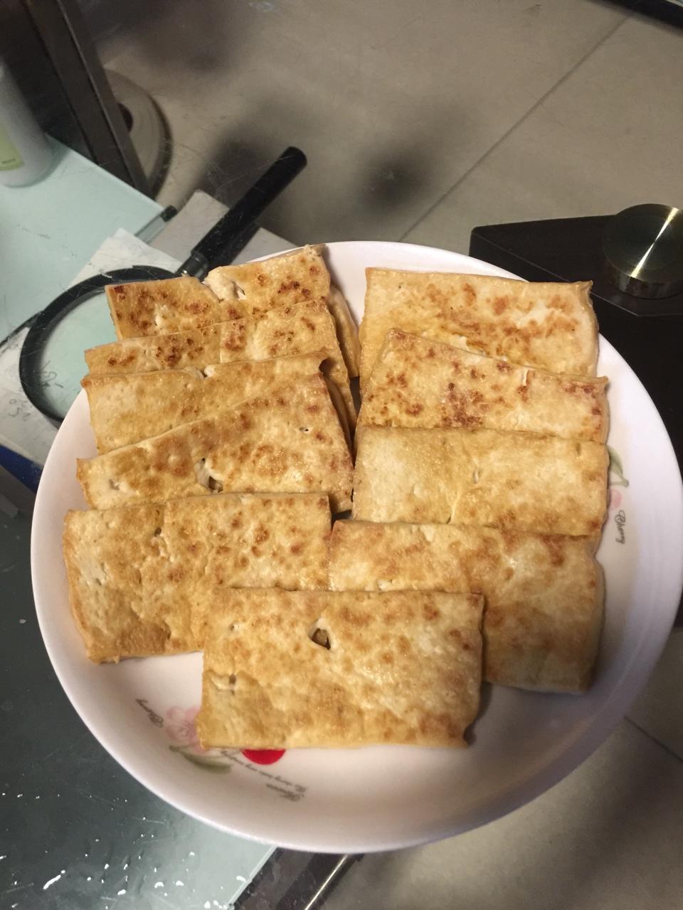 盐煎老豆腐（蘸酱油）