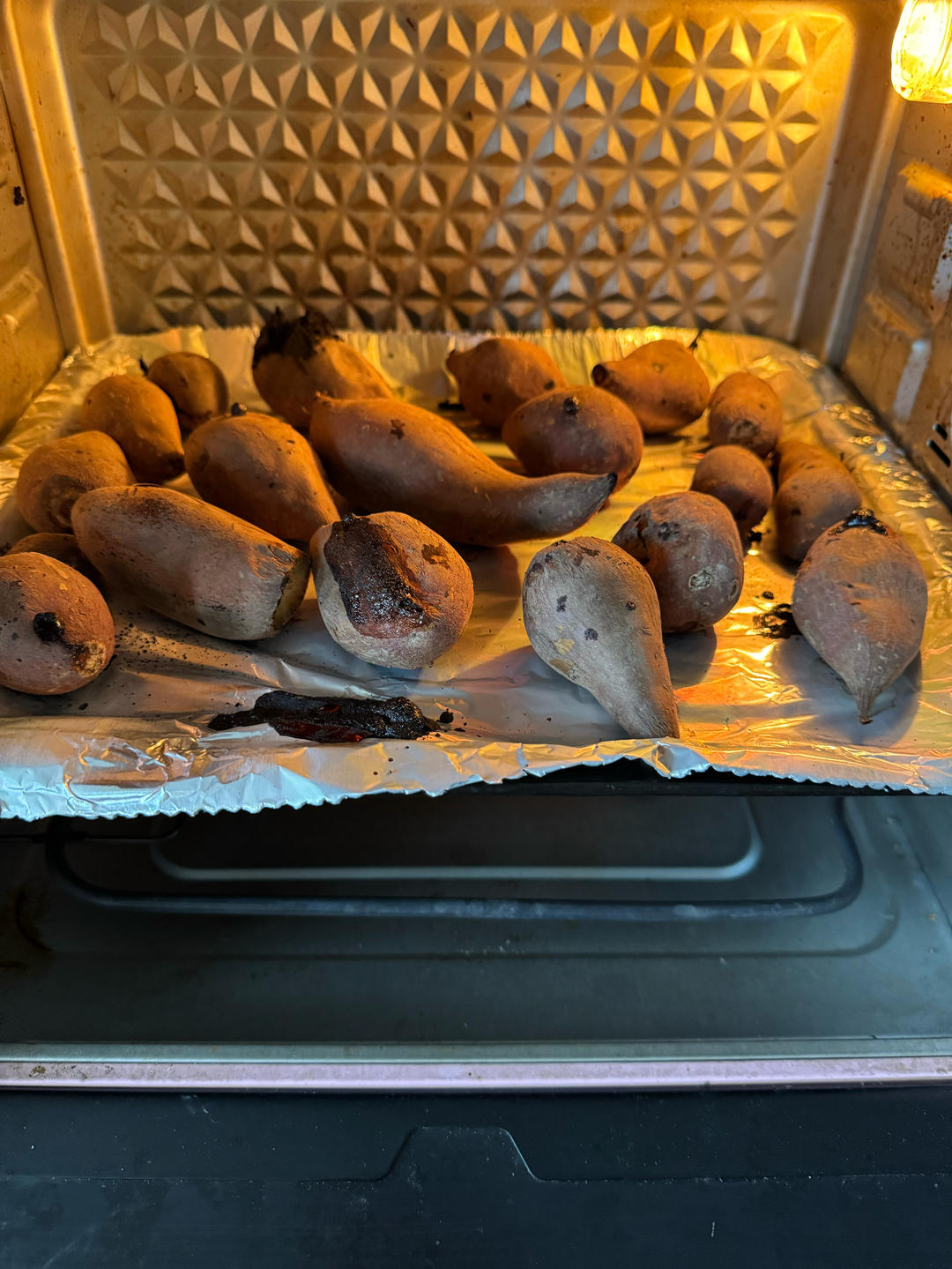 【糯唧唧的烤红薯】糖油四溢皮肉分离外糯里嫩吸溜着吃！