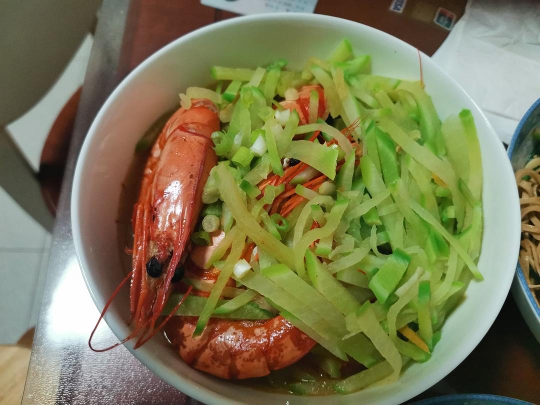 胶东人家的虾干萝卜汤，鲜！