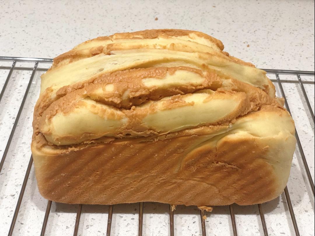 花生酱吐司面包