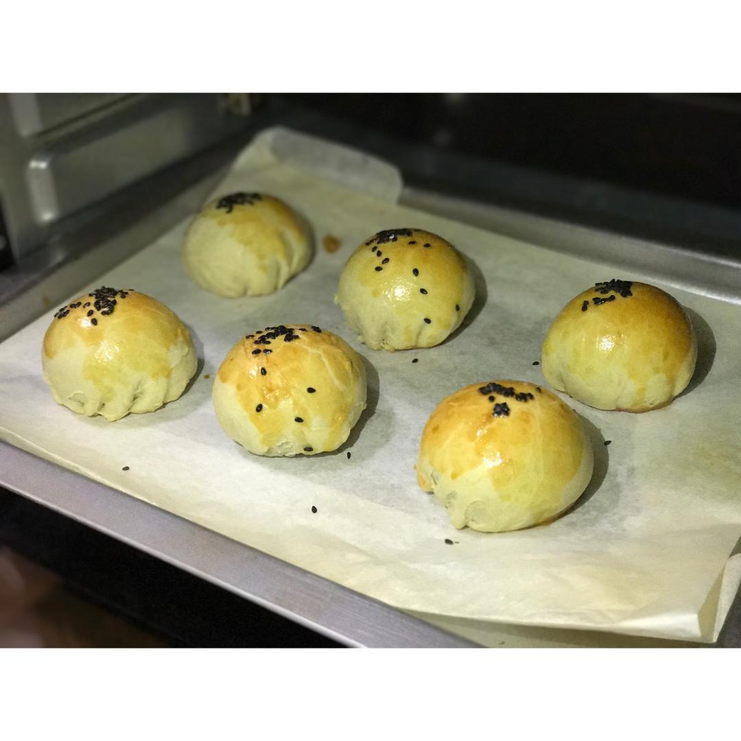 相亲相爱肉松酥饼