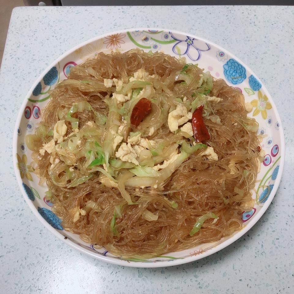 鸡蛋粉丝圆白菜