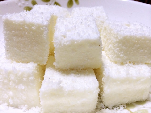 85度C 》椰丝牛奶小方