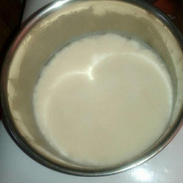 炼出白色的大油（猪油）