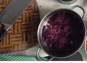 紫薯龙猫馒头的做法 步骤1