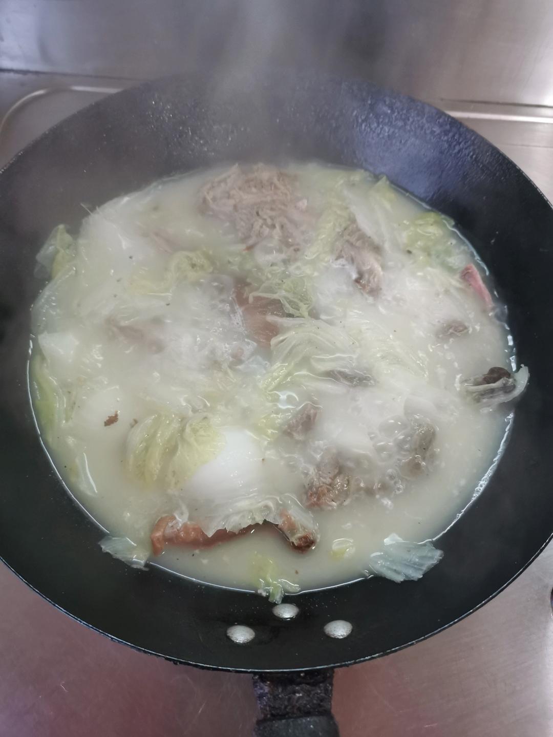 白菜粉丝鸭架汤