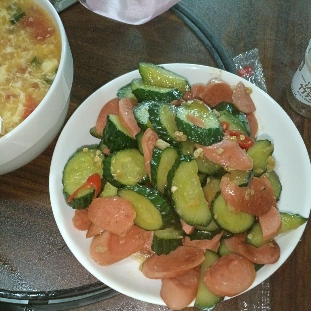 黄瓜炒火腿