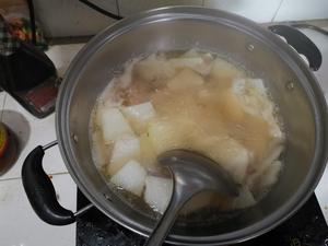 妈妈指导的冬瓜排骨沙虫汤的做法 步骤3