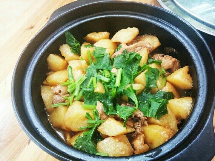 鲜香味浓土豆烧鸡（还是焖鸡？炒鸡？随便啦）