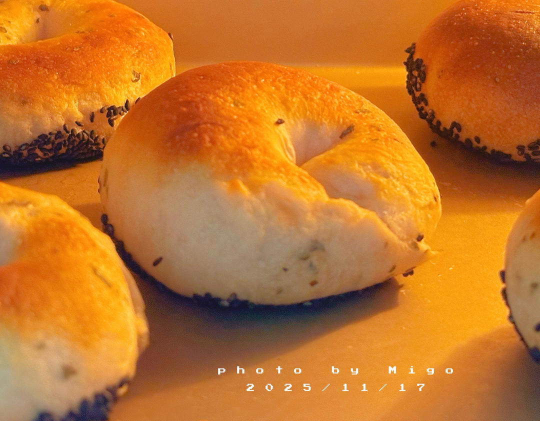 太上头了！这「花椒叶贝果」是谁研究的啊？！🌿 满嘴清香，越嚼越上头！