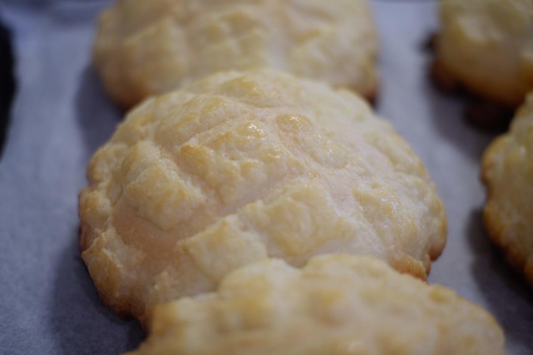 一发就超松软的菠萝包