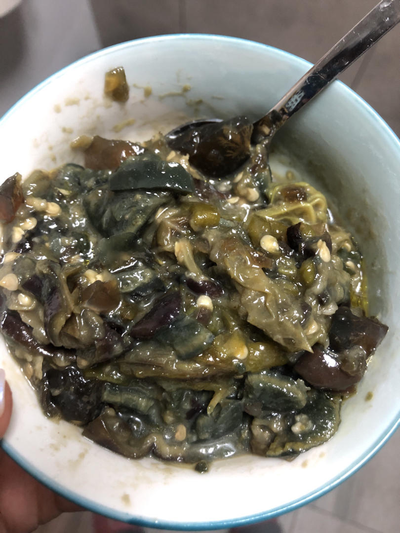 擂辣椒皮蛋茄子