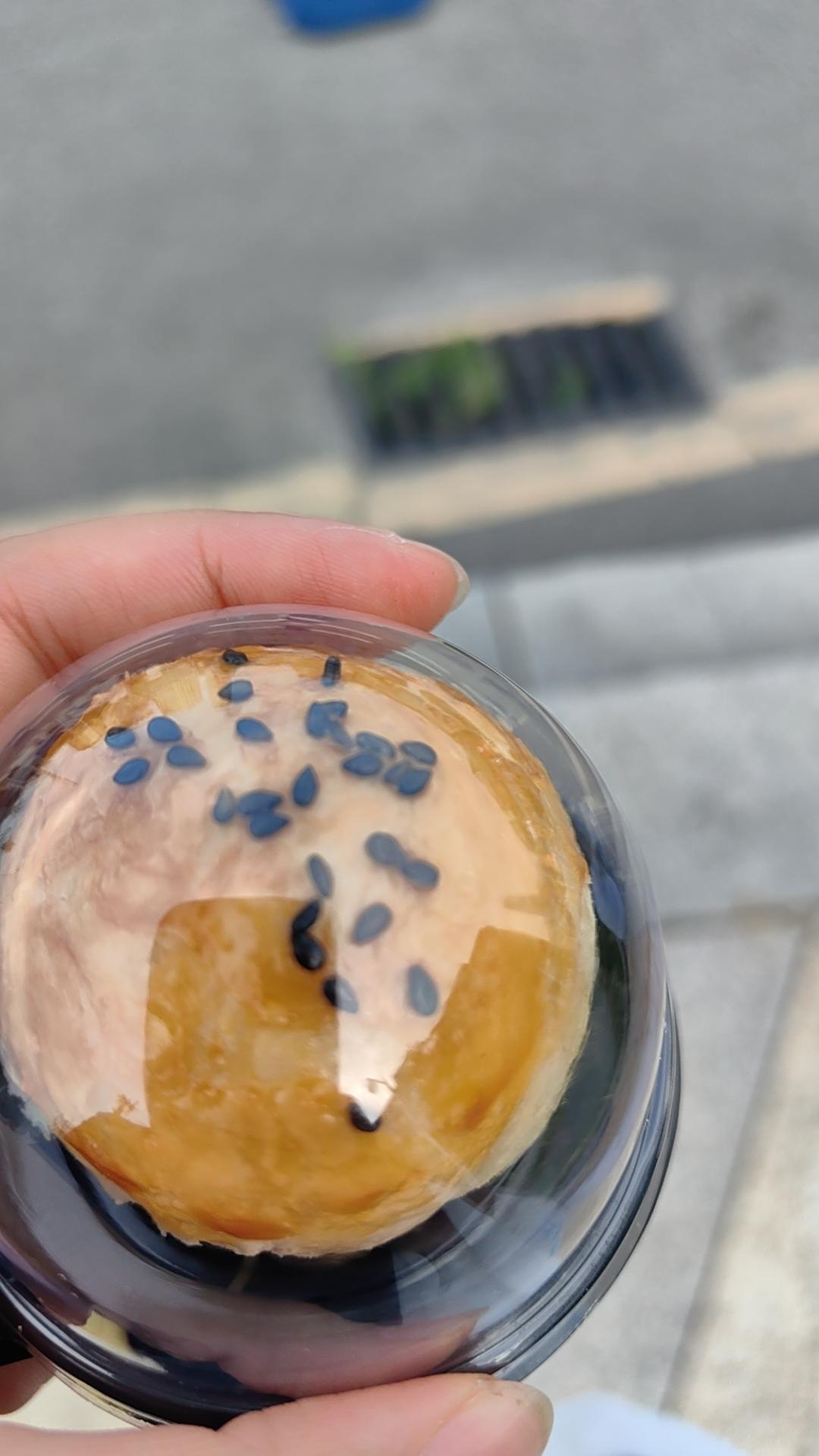 蛋黄酥：抹茶酥：（奶黄味）