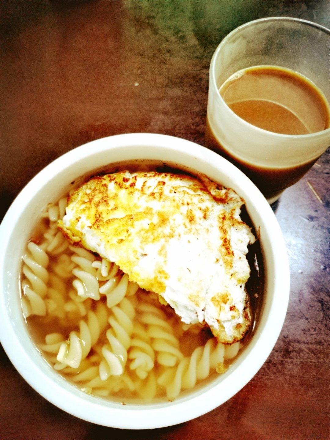 M记早餐-扭扭粉（螺丝型意面）