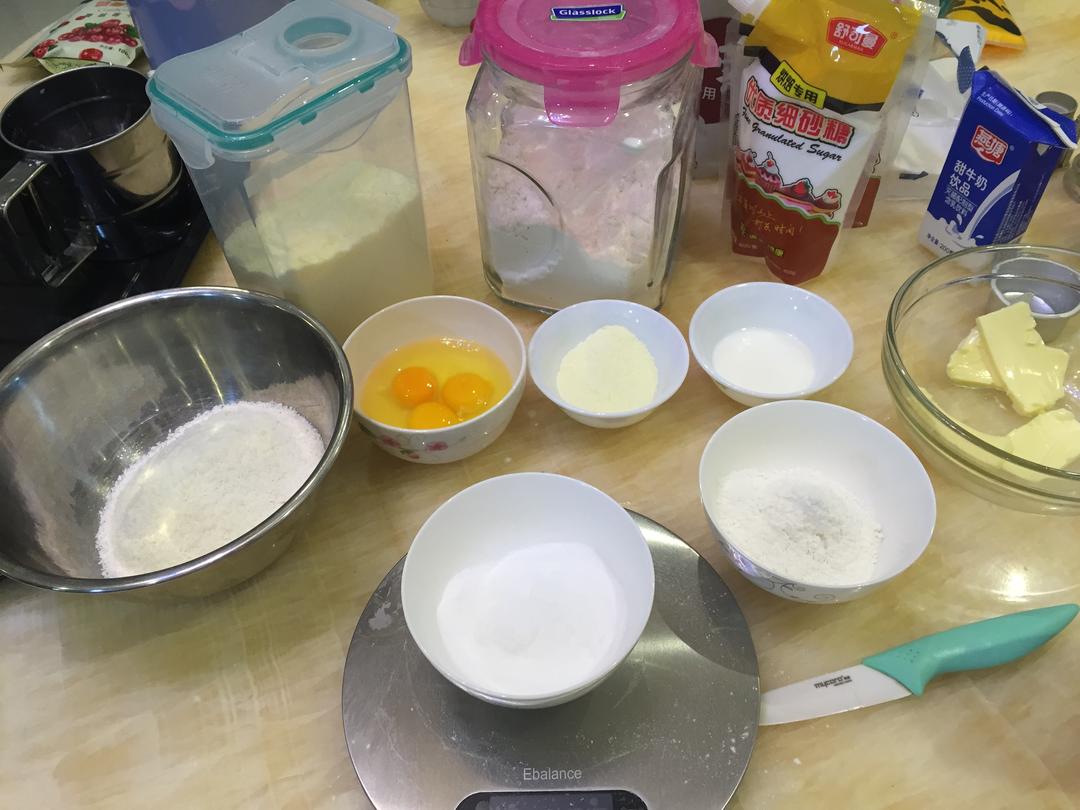 纯奶手撕吐司的做法 步骤1