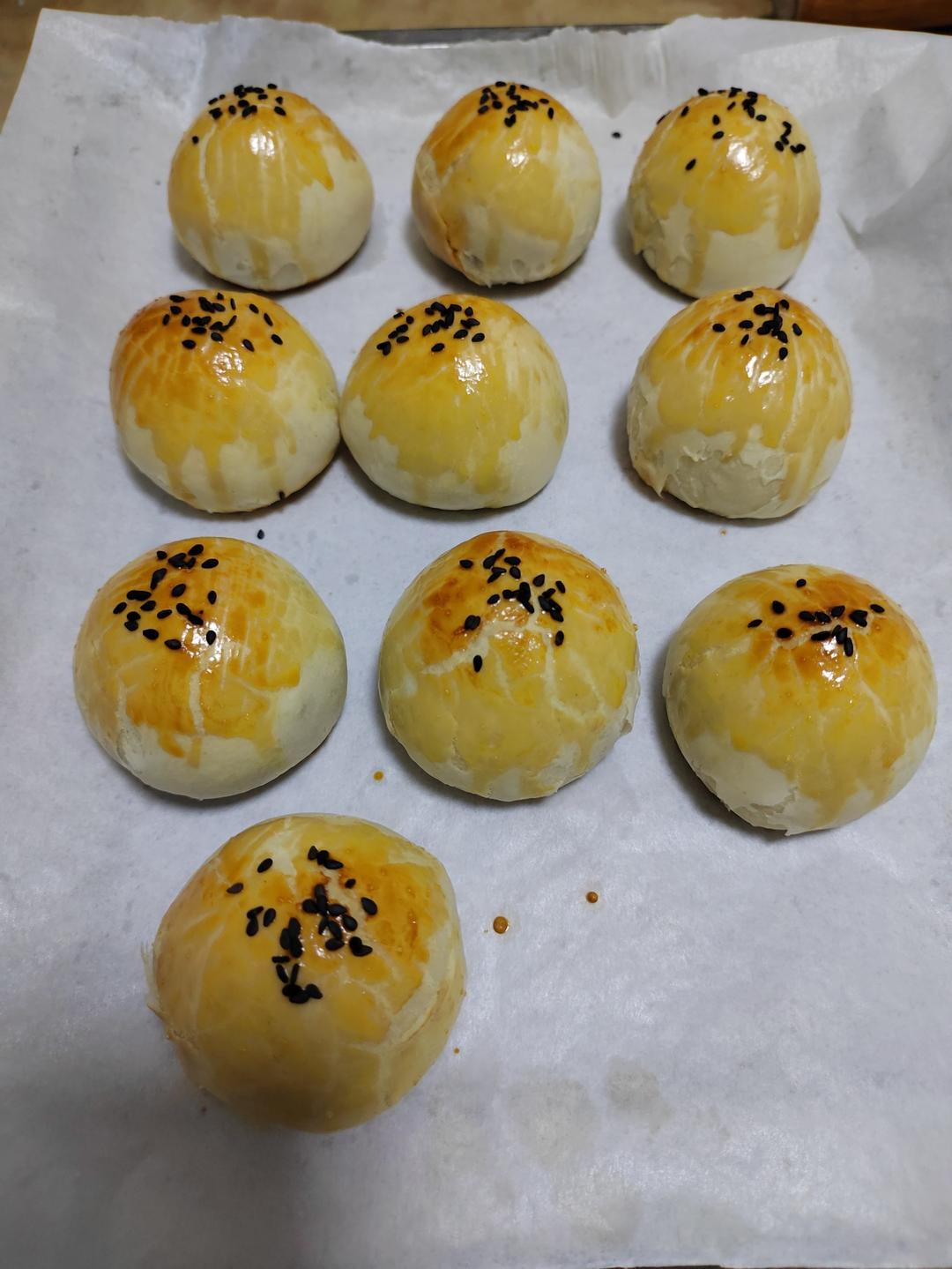超简单 免揉 酥掉渣的蛋黄酥(超详细附全程视频)不破酥『万能酥皮』