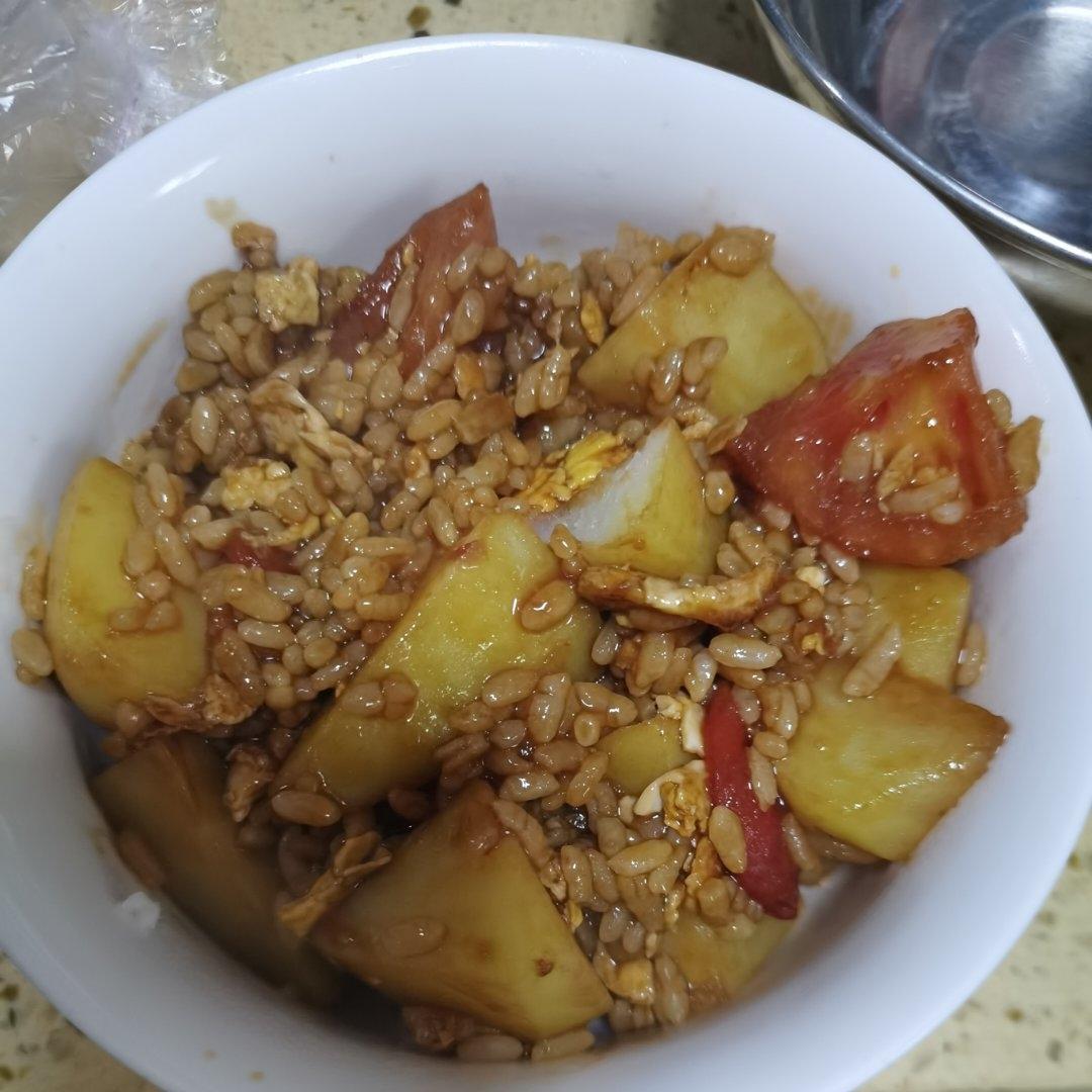 番茄土豆鸡蛋烩饭