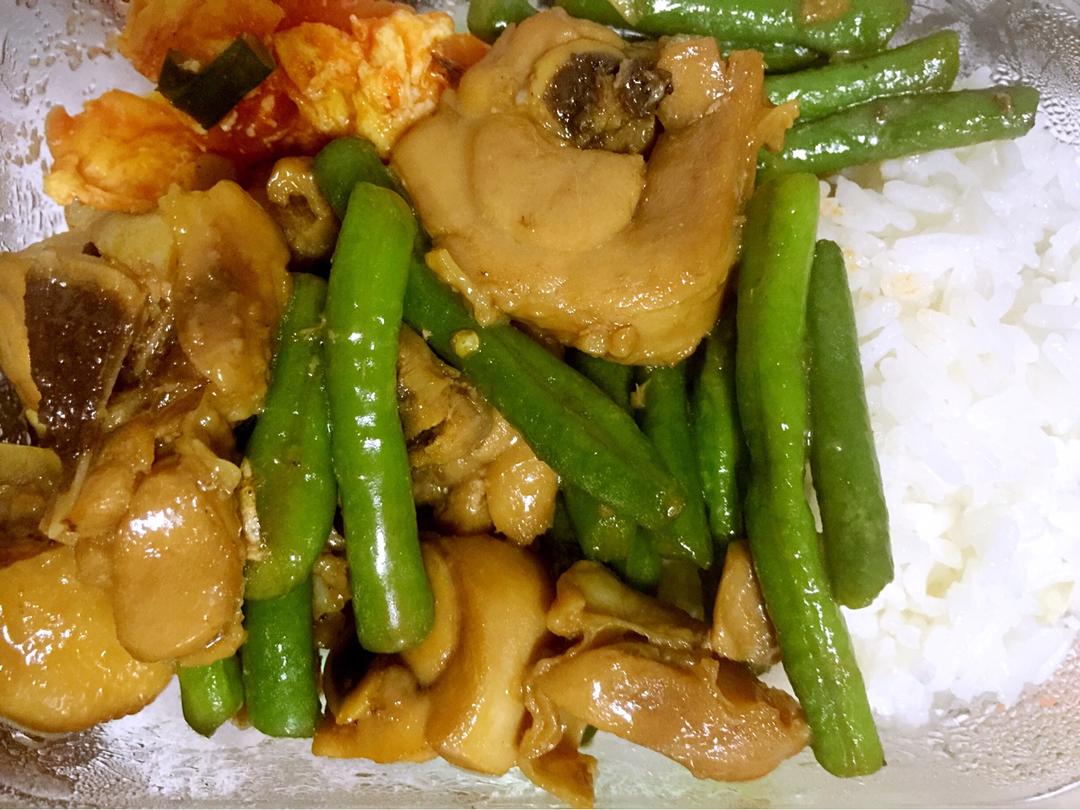 土豆豆角炖鸡块