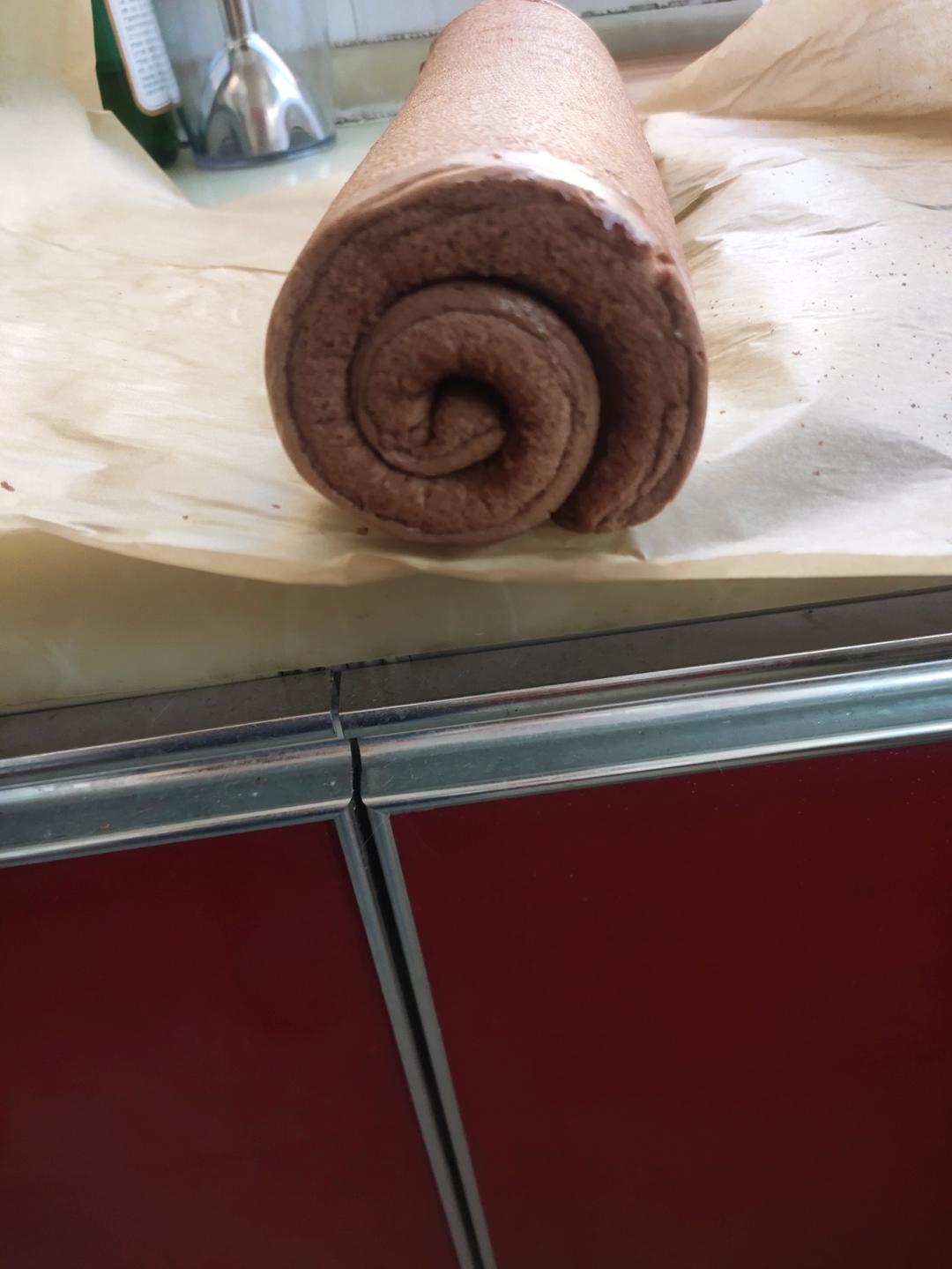 怎么卷都不裂的可可巧克力奥利奥蛋糕卷