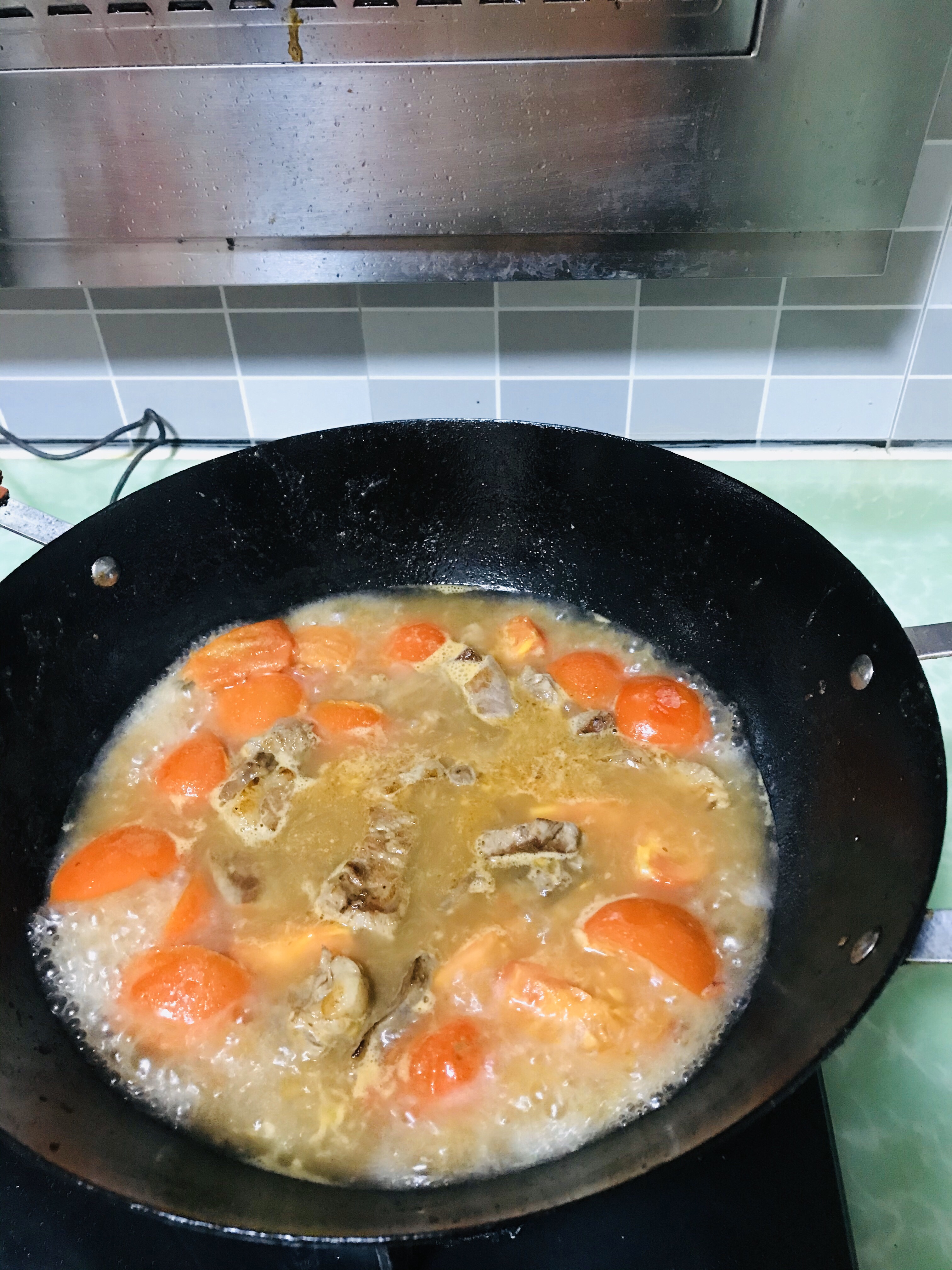 浓汤西红柿牛腩，非常适合厨房小白。🥩🥩🥫🥫的做法