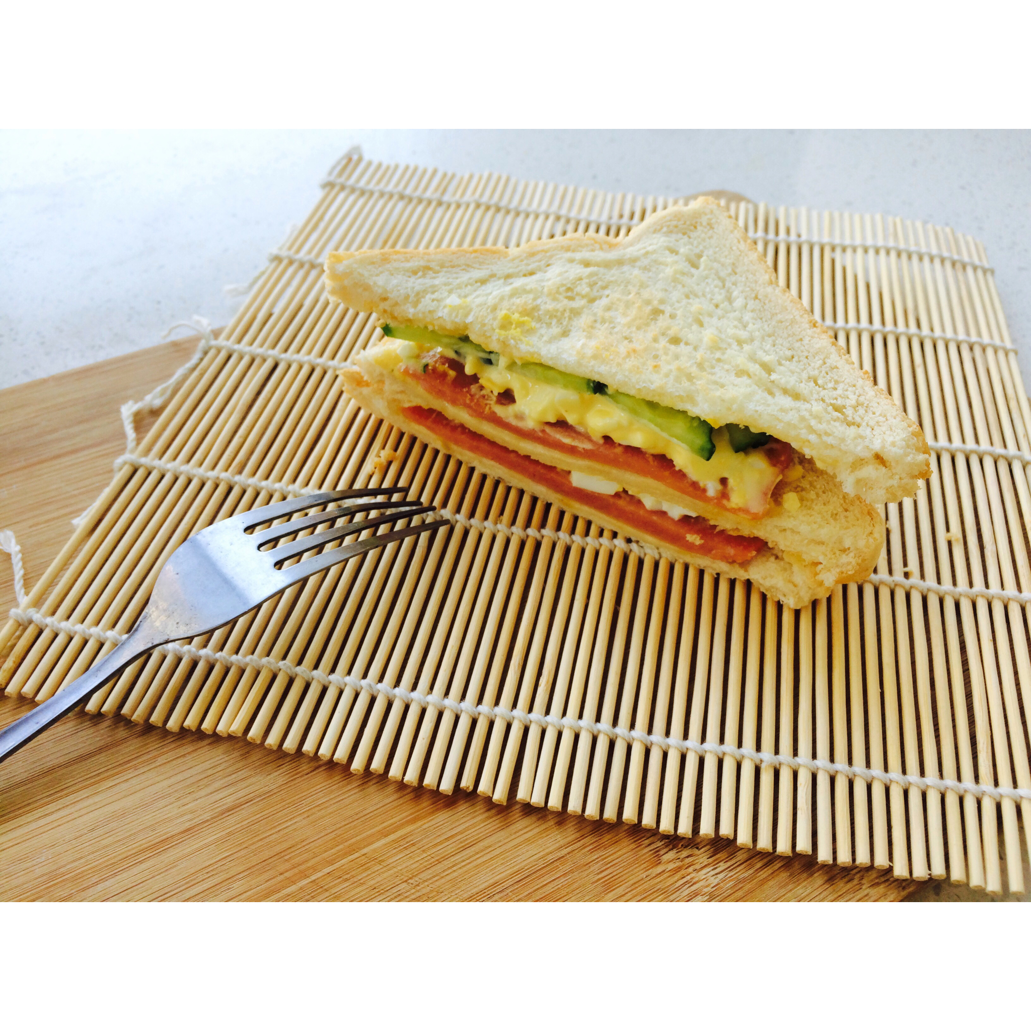 火腿芝士蛋三文治