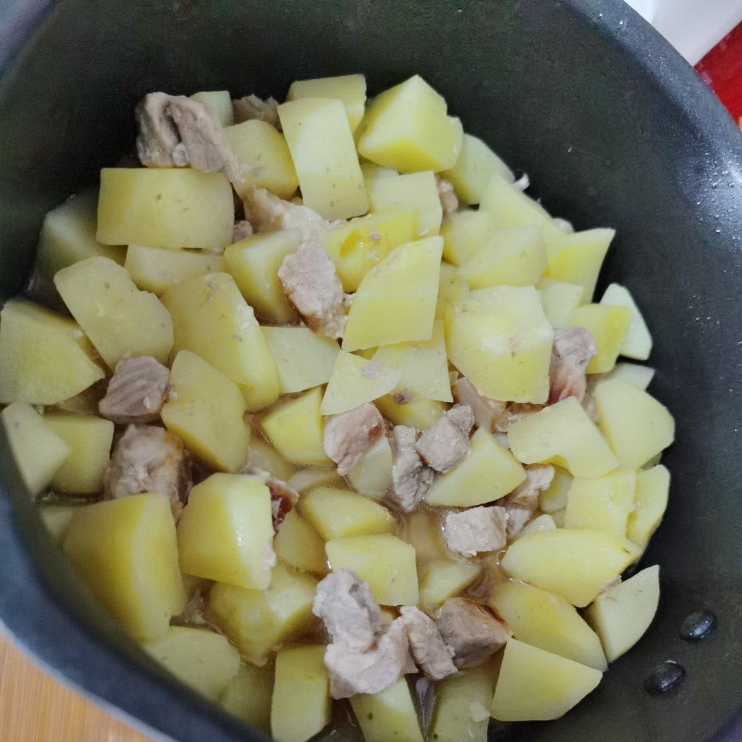 土豆烧肉