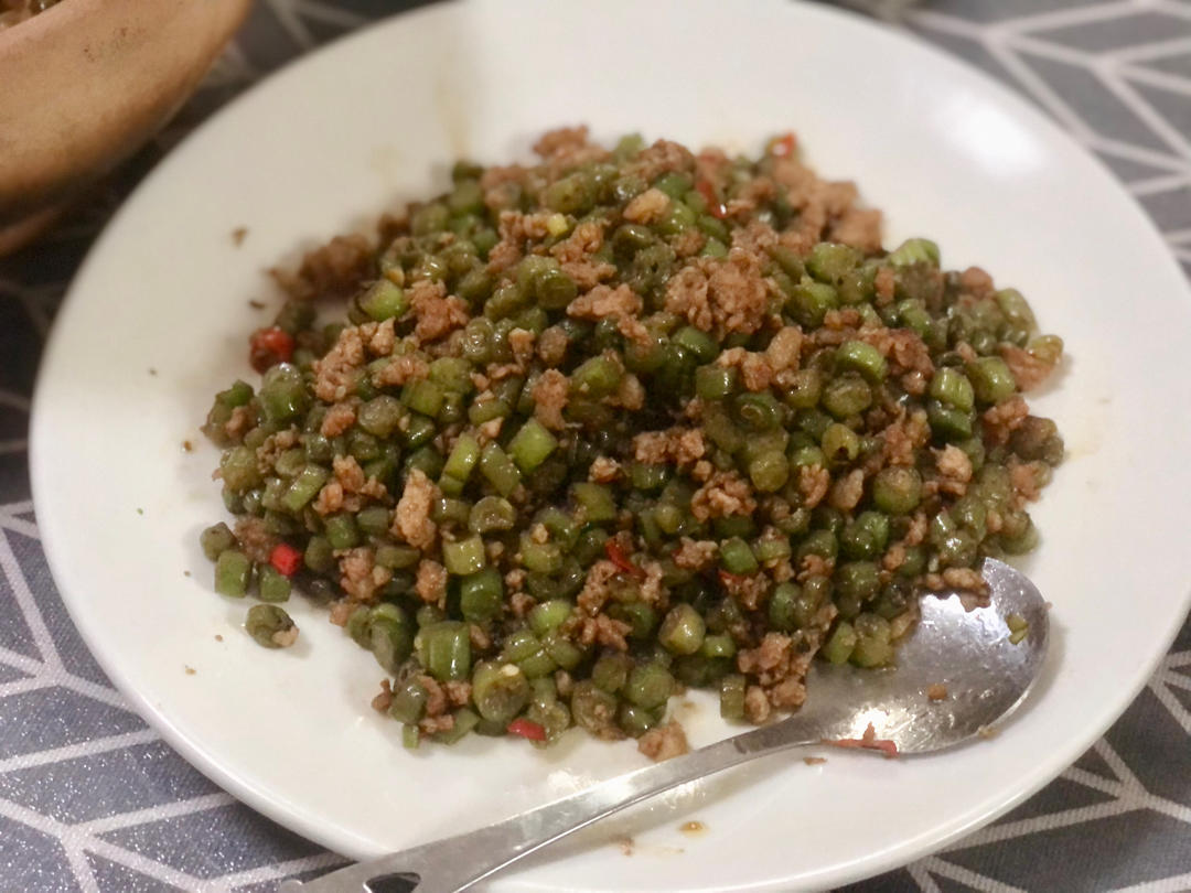 肉沫豆角下饭菜