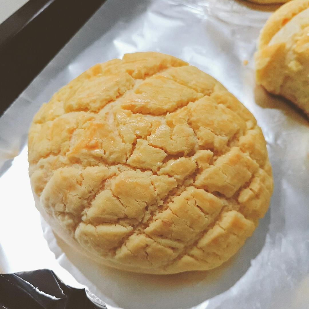 典型港式菠萝包