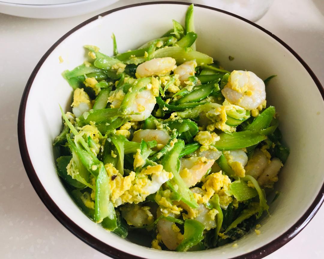 芦笋虾仁🍤蛋🥚的做法