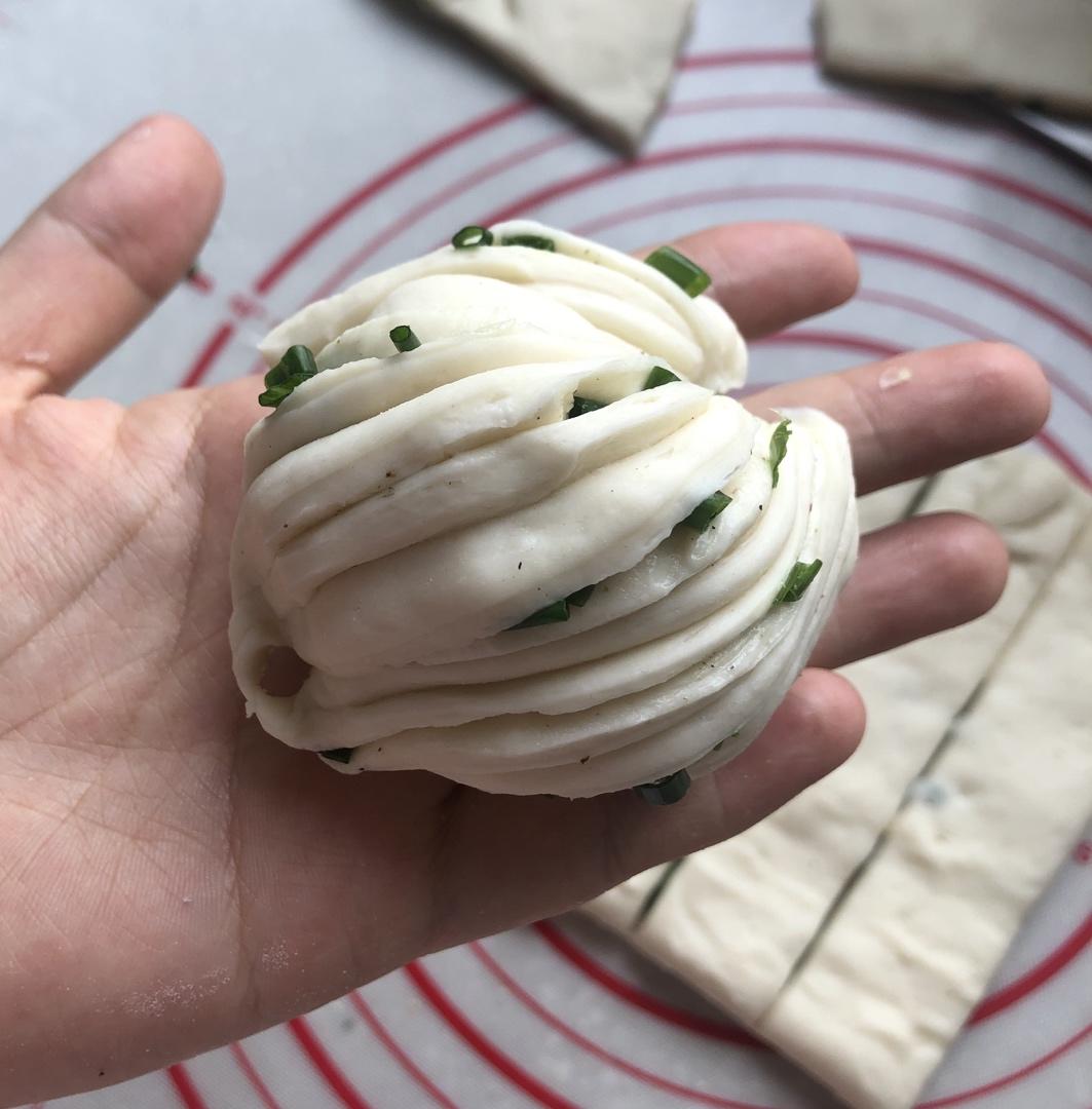 葱油花卷，一根筷子卷出漂亮的造型