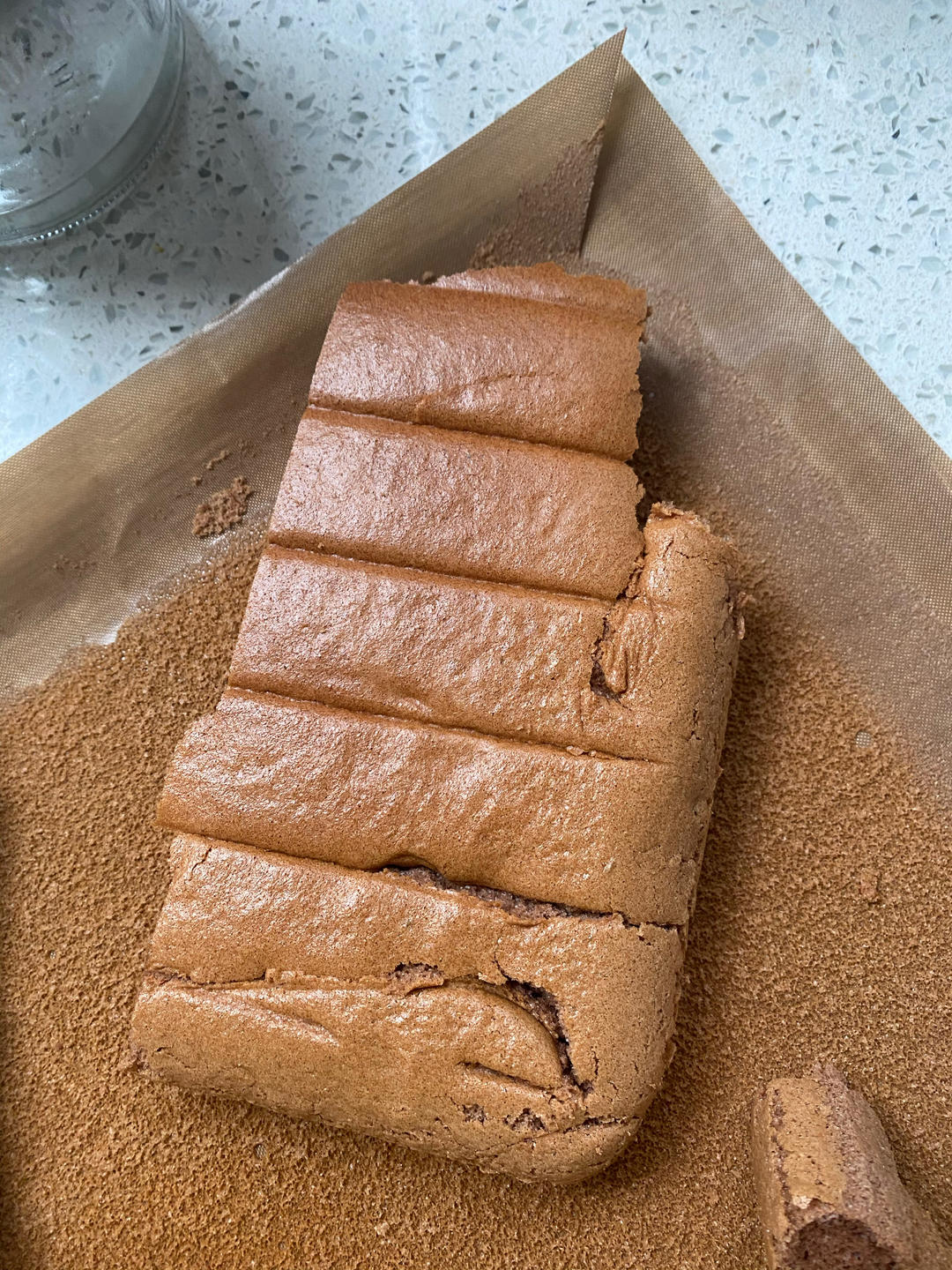 蛋糕卷这样做‼️不掉皮不开裂（小视频食谱）